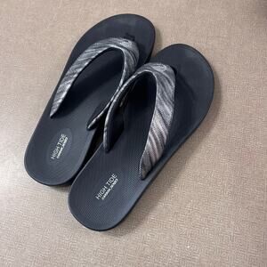 High Tide Carbon Series women's flip flops size 10